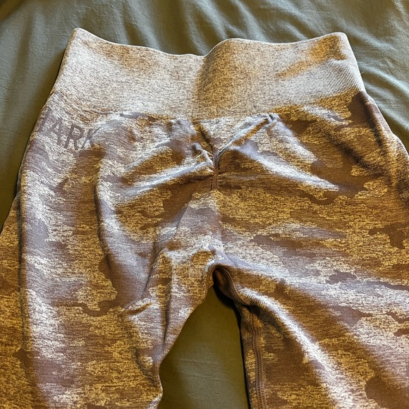 Purple Gymshark Scrunch Leggings - Picture 1 of 2